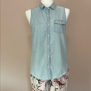 Abercrombie & Fitch Light Blue Sleeveless Button Down Shirt